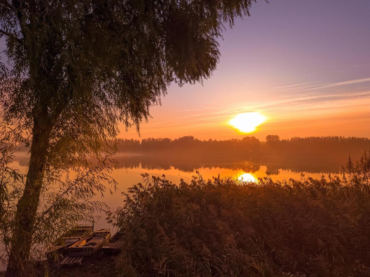 Martoni Resort & Restaurant Szigetszentmárton Exteriör bild