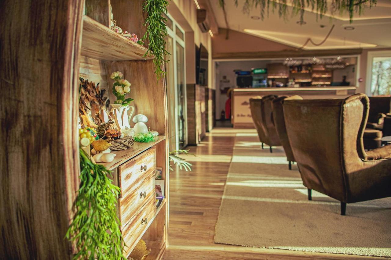 Martoni Resort & Restaurant Szigetszentmárton Exteriör bild