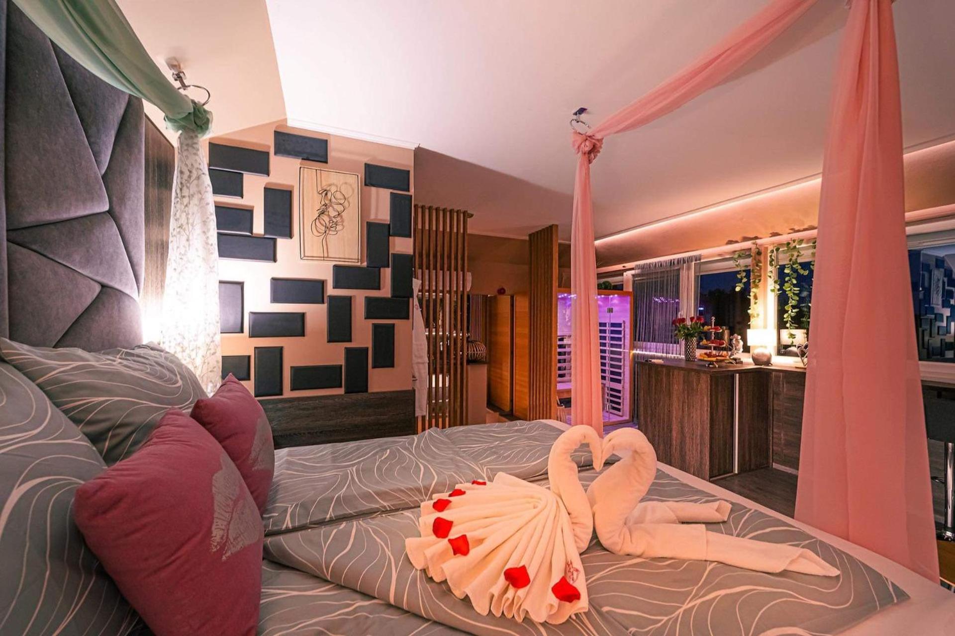 Martoni Resort & Restaurant Szigetszentmárton Exteriör bild