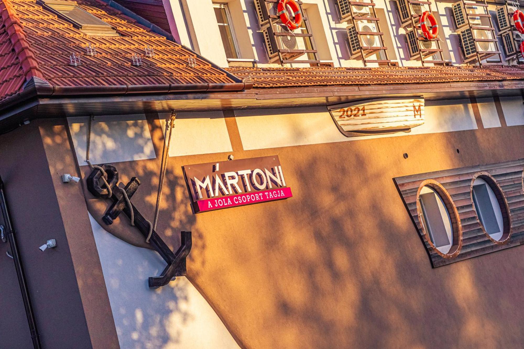 Martoni Resort & Restaurant Szigetszentmárton Exteriör bild